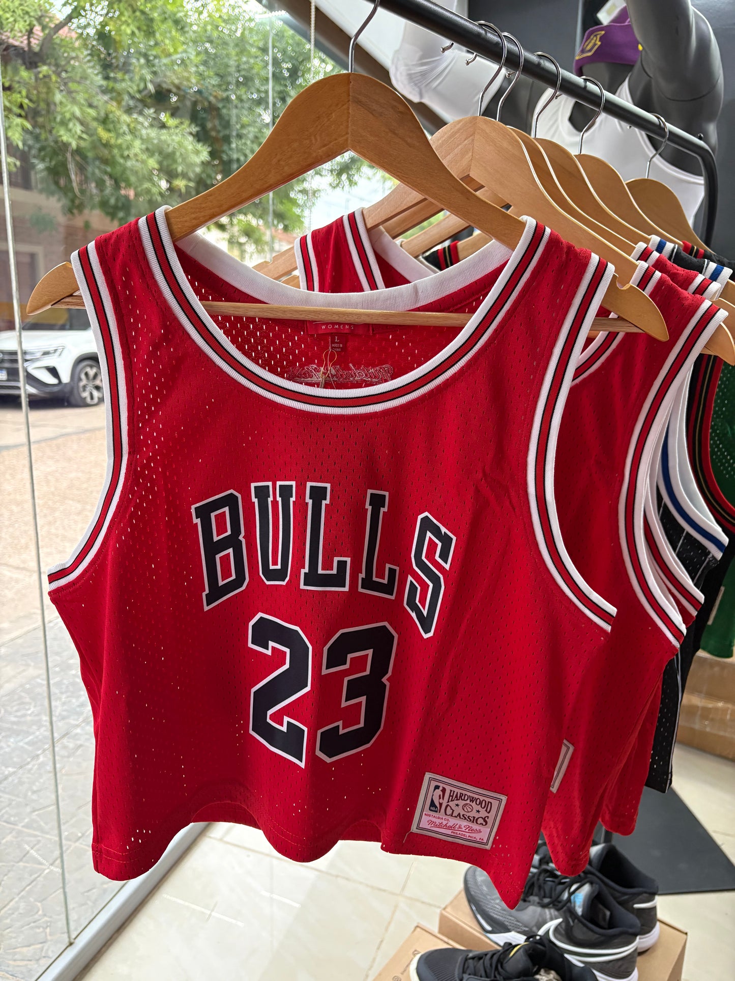 Top NBA Retro Mujer – Crop Jersey (Bulls, Celtics, Sixers, Magic)