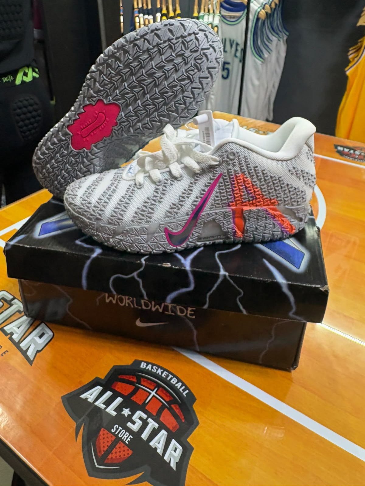 Nike JA 3- LIGHT SHOW