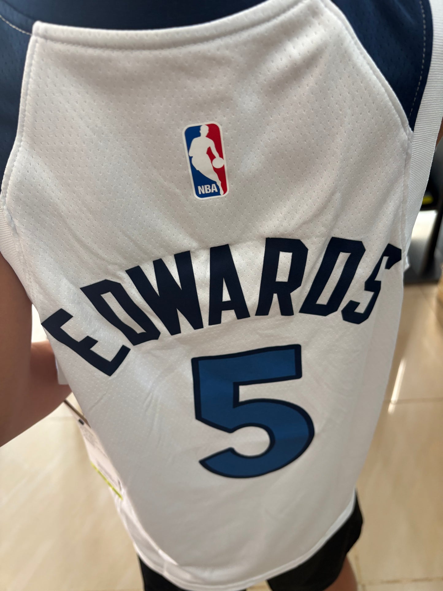 Minnesota Timberwolves Association Edition Blanca y Azul "Wolves" #5 - VERSION KIDS