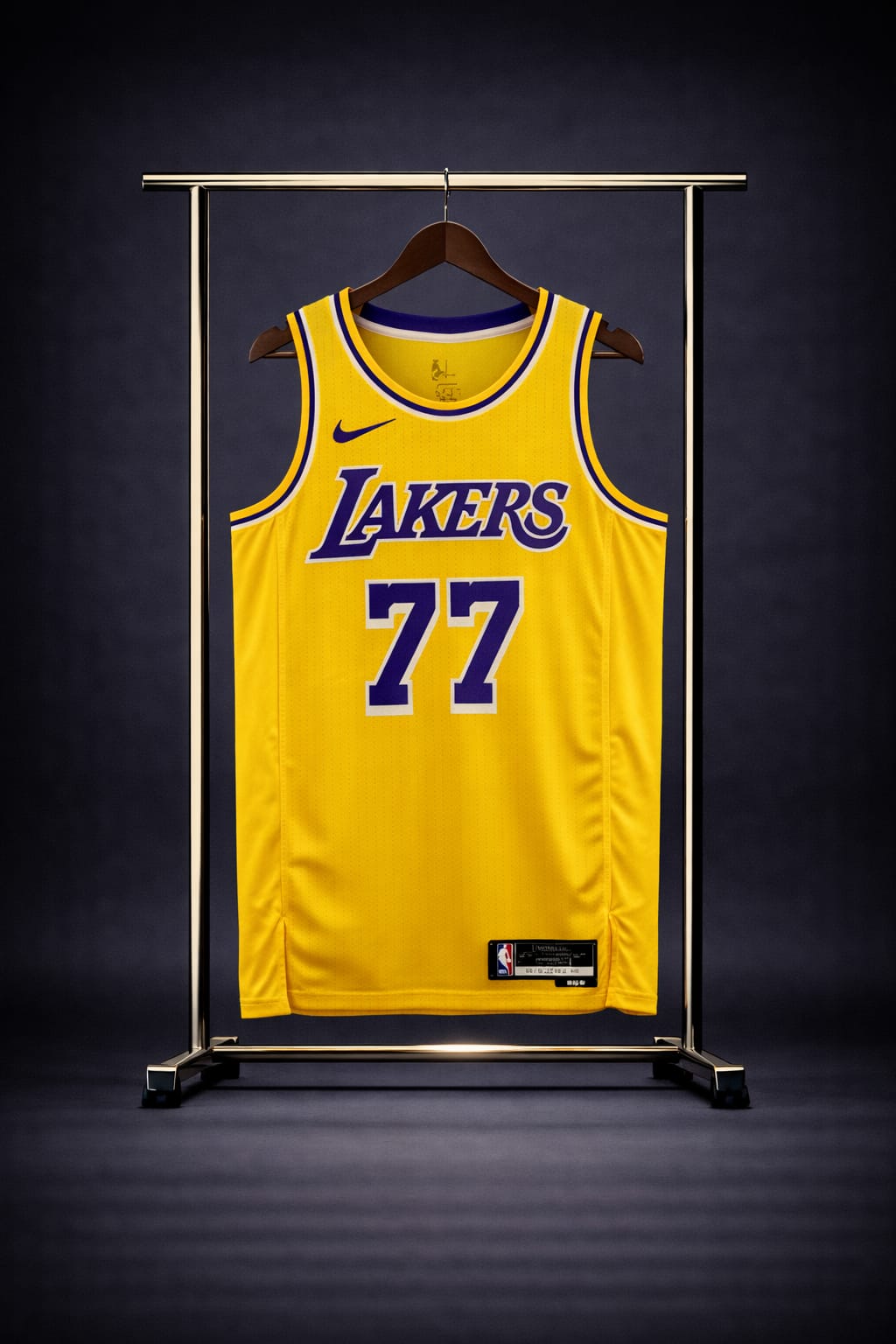 Los Angeles Lakers Icon Edition Amarilla #77 - VERSION FAN
