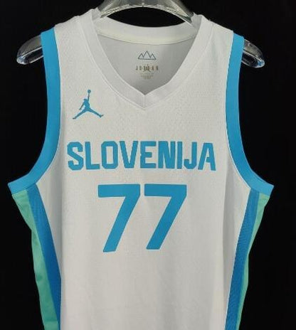 Camiseta Selección de Eslovenia N.º 77 – Luka Dončić