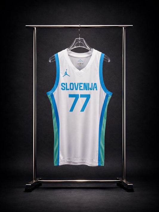 Camiseta Selección de Eslovenia N.º 77 – Luka Dončić