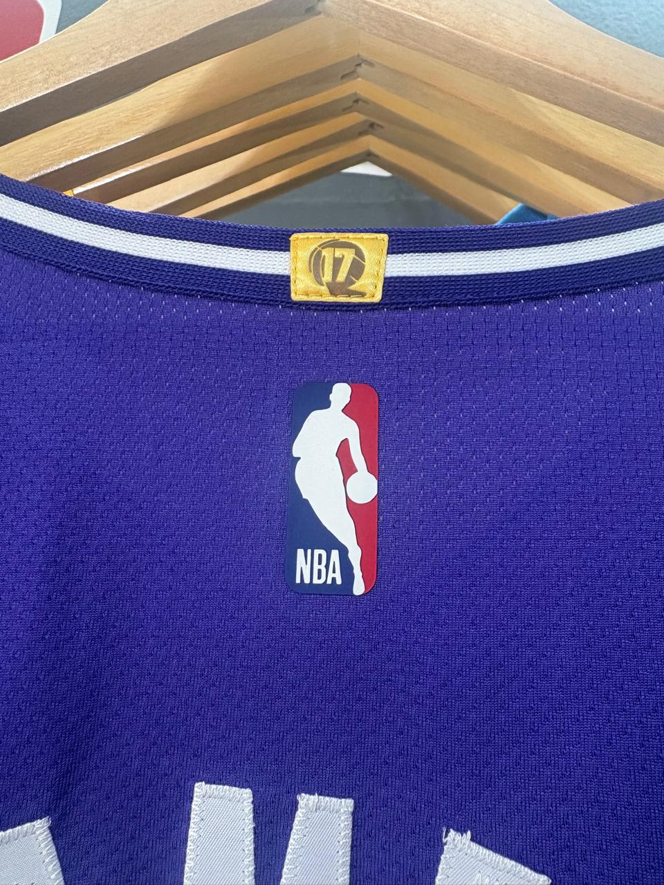Los Angeles Lakers LeBron James Statement Edition Violeta #23 - VERSION PLAYER