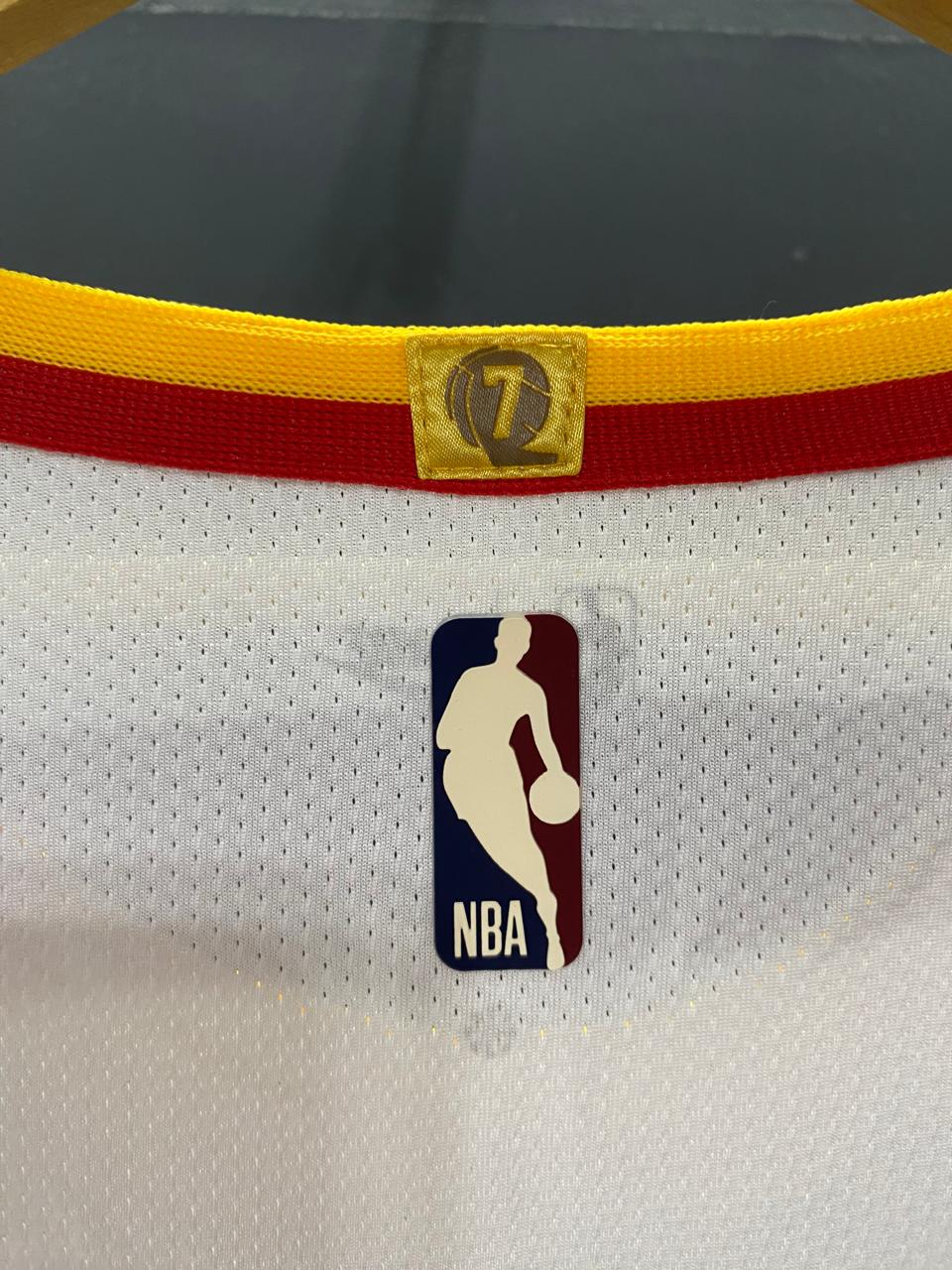 Golden State Warriors Stephen Curry Association Edition Blanca #30 - VERSION FAN