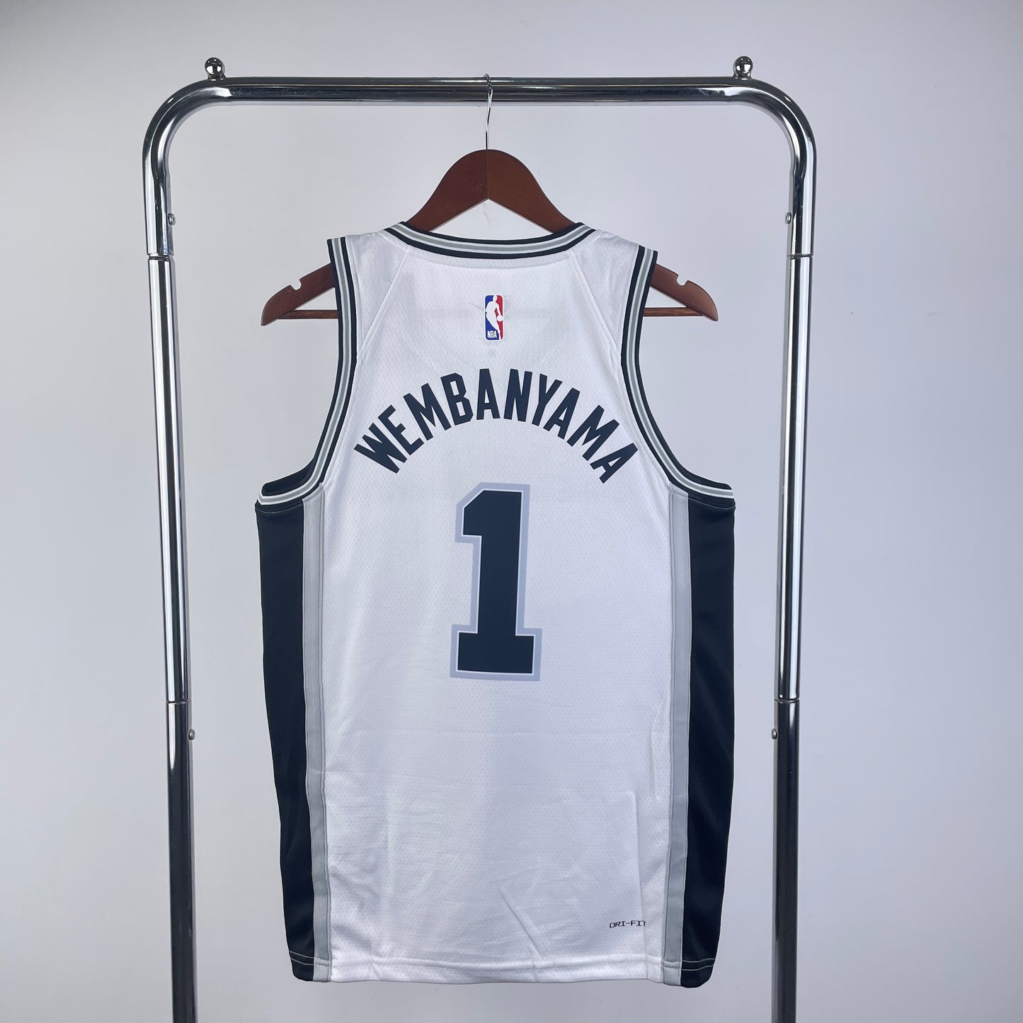 Camiseta San Antonio Spurs N.º 1 – Victor Wembanyama (Local)